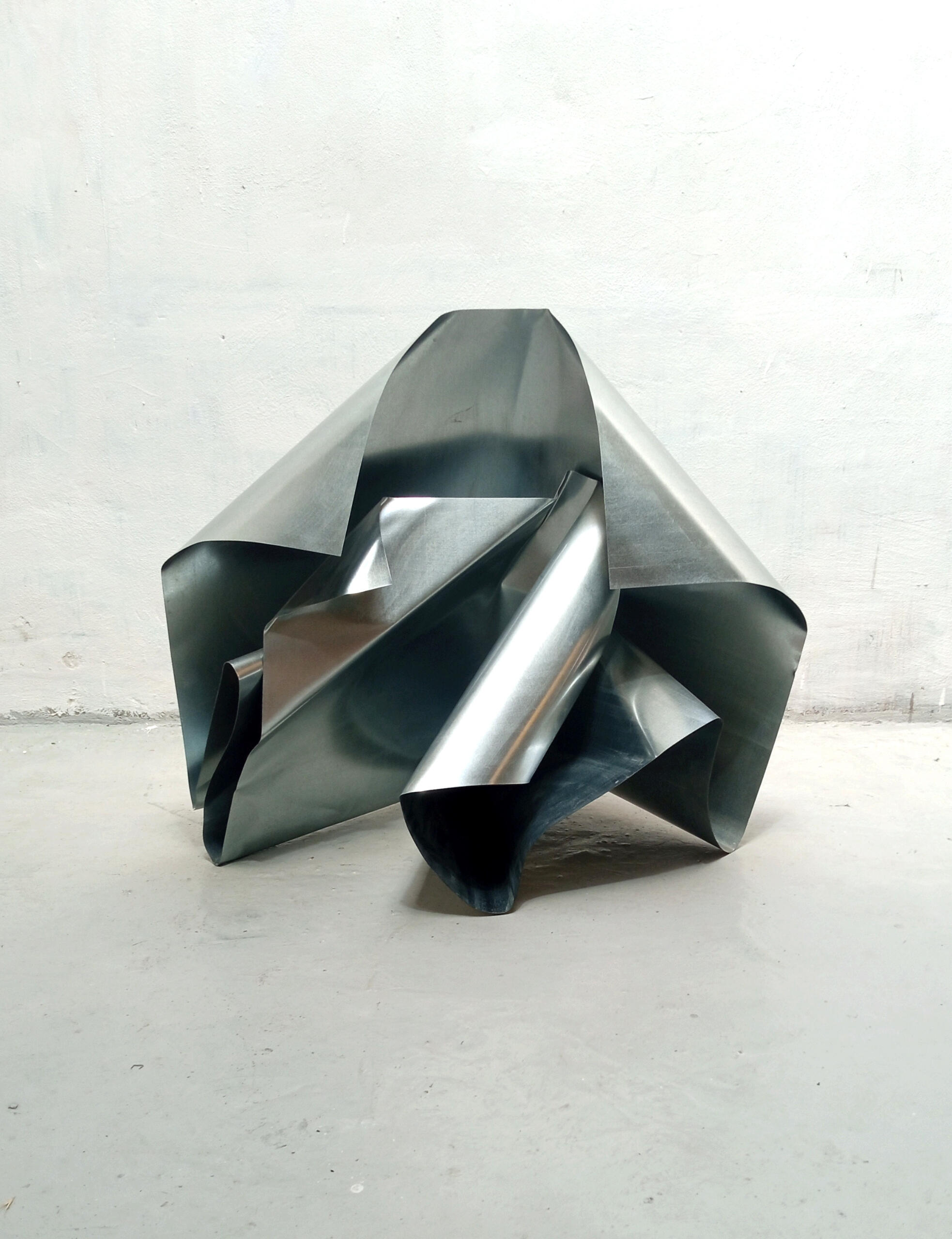 "Iron 3" bent iron 95x90x60cm 2024
